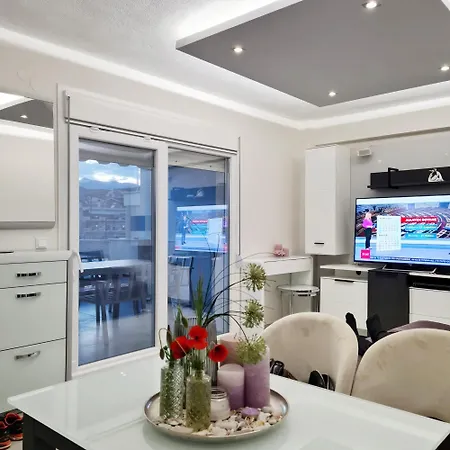 Apartament Anesis Néa Péramos