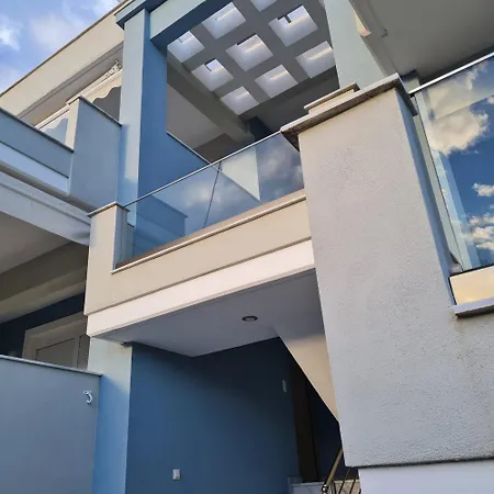 Apartament Anesis Néa Péramos